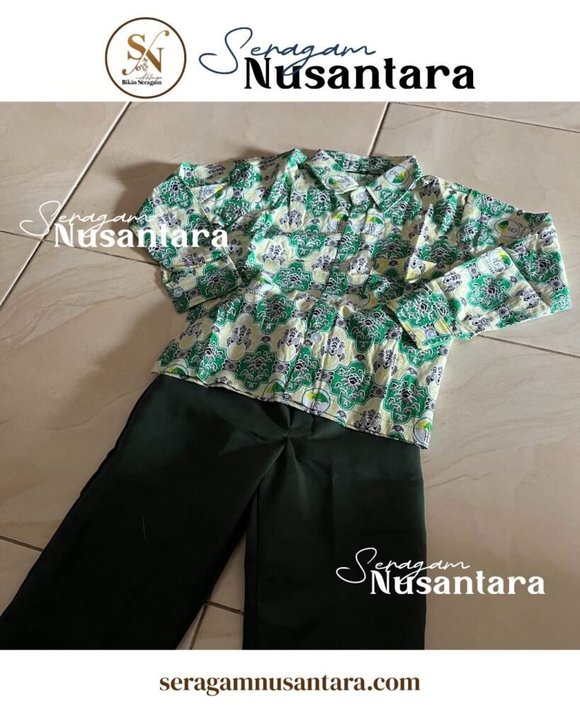 Custom Batik Sekolah