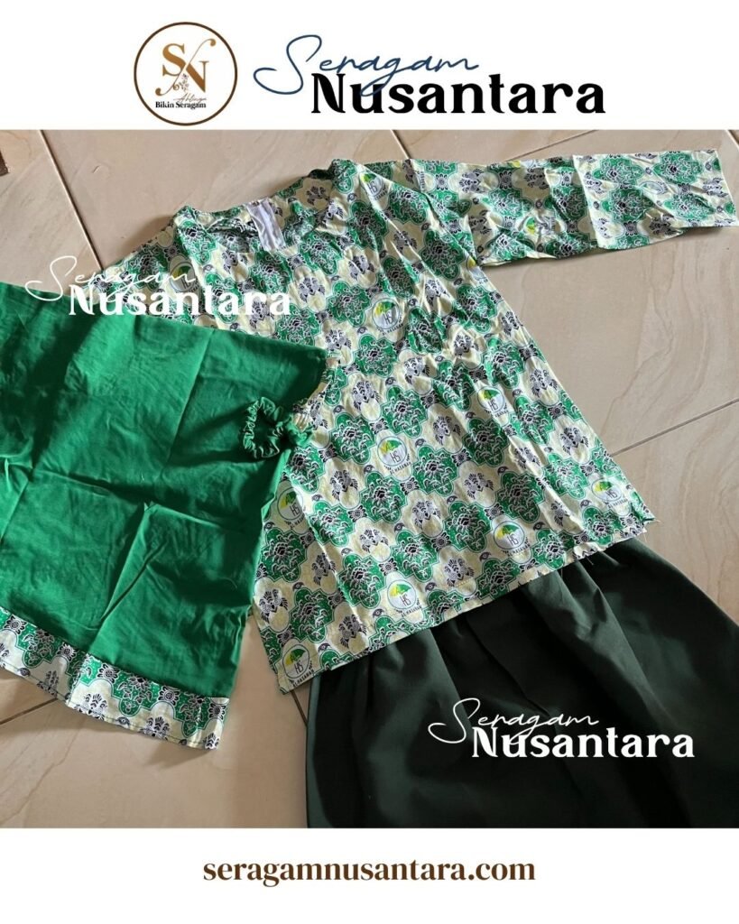 Custom Batik Sekolah
